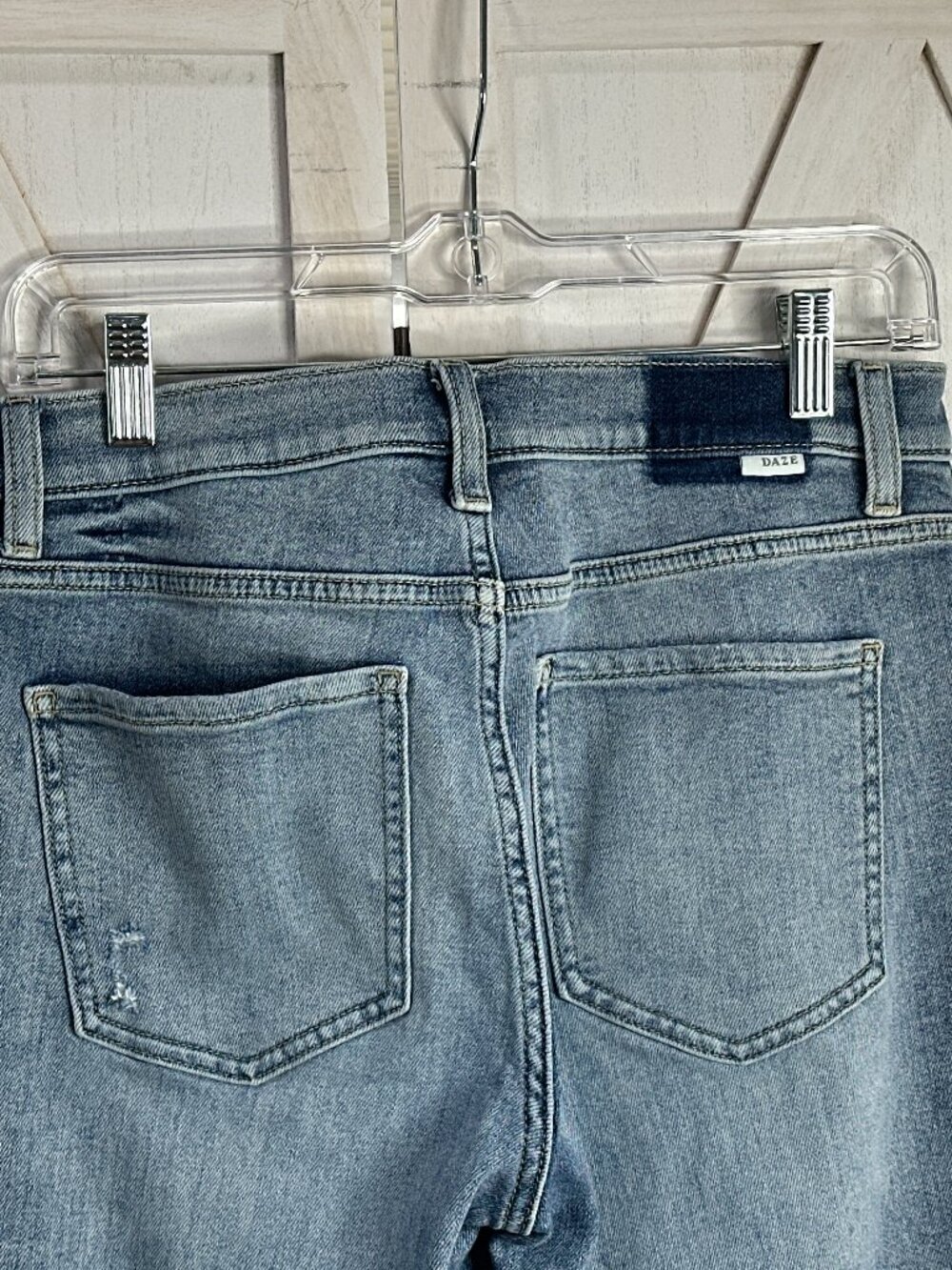 Daze Denim Distressed Straight Leg Jeans 29P Fresh Light Wash - Picture 5 of 8